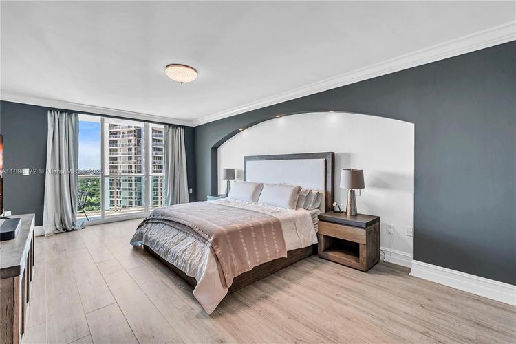 Hamptons South #1907 image #40