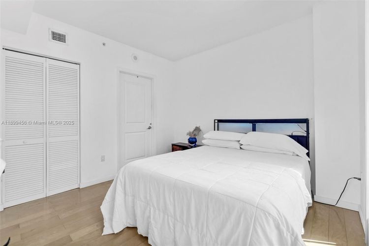 Gallery Art #812 image #17