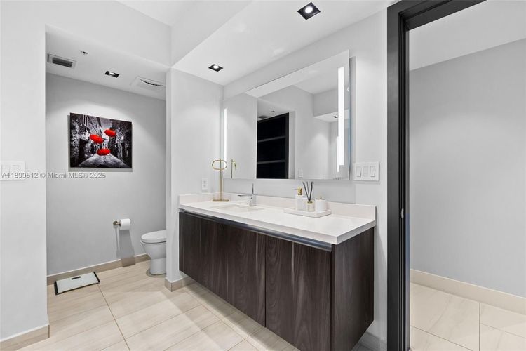 Riva Fort Lauderdale #1102 image #17