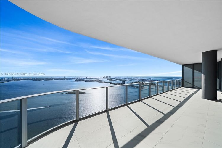 Aria Reserve South Tower #PH-5701 image #24