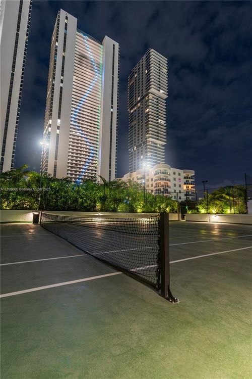 Aria Reserve South Tower #PH-5701 image #86