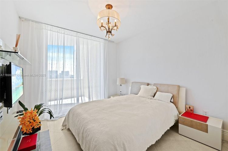 Acqualina #702 image #19