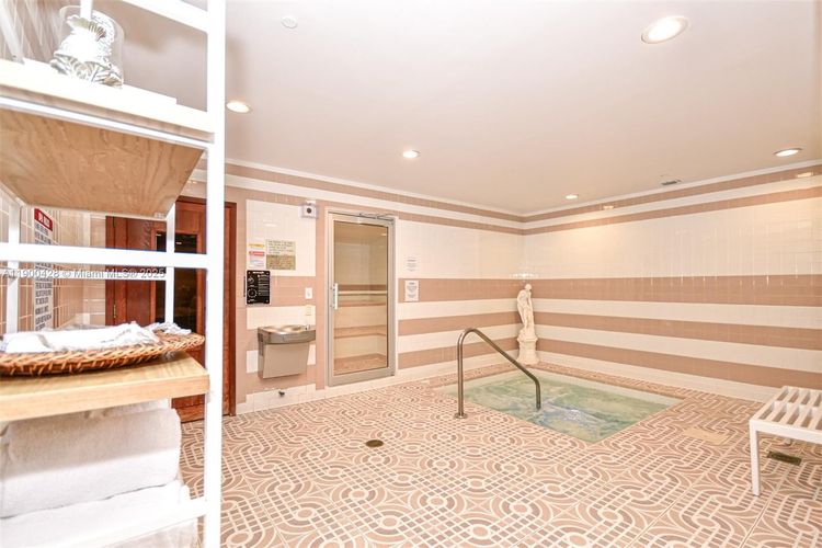 Palace at Bal Harbour #7D image #14