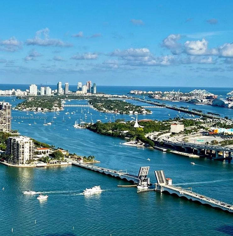 Aria on the Bay #4612 image #48