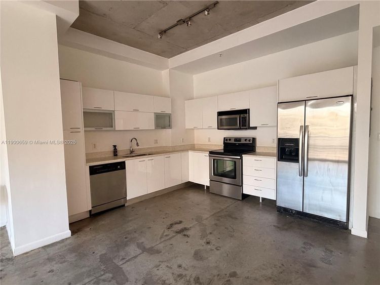 Loft Downtown II #209 image #7