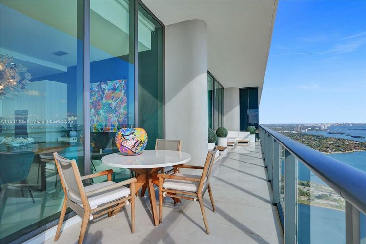 One Paraiso #UPH5301 image #24