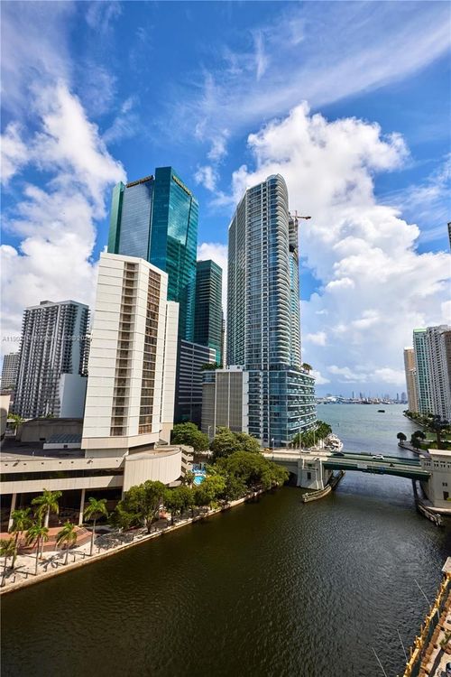 Brickell on the River North #3201 image #15