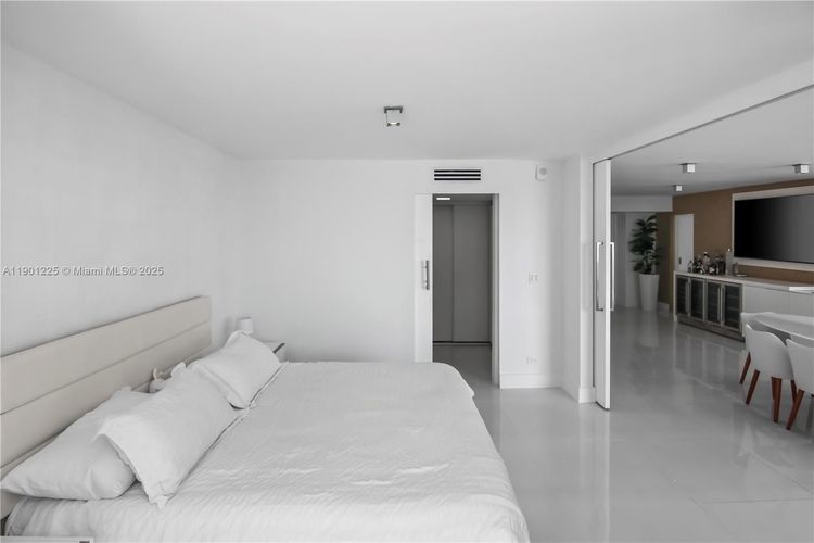 Maison Grande #1402 image #23