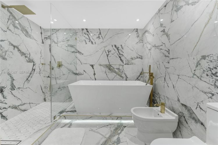 Icon Brickell II #3802 image #14