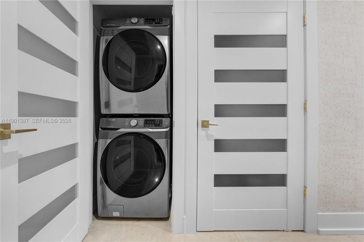 Icon Brickell II #3802 image #24