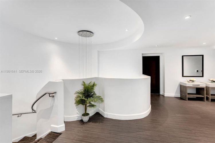 Fontainebleau III Sorrento #512 image #19