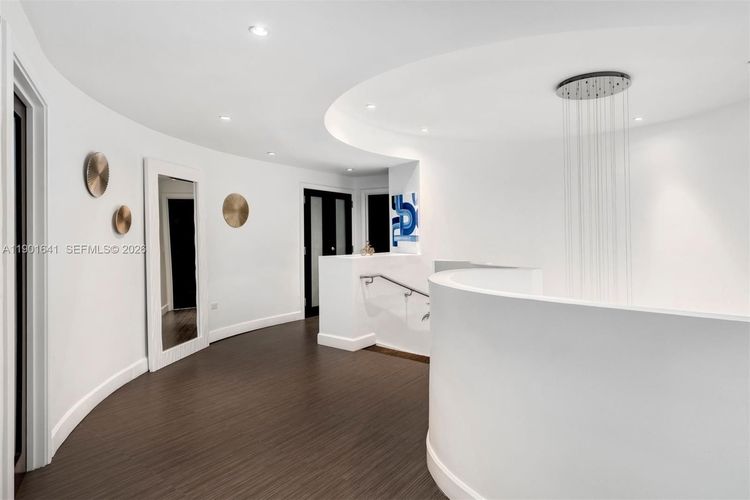 Fontainebleau III Sorrento #512 image #38