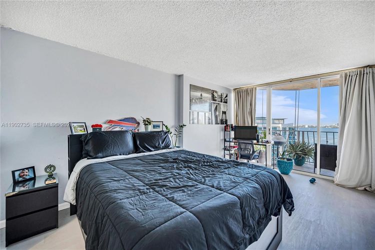 Grand View Palace #2412 image #8