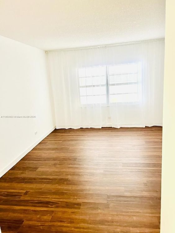 Winston Towers #MO-3 image #12