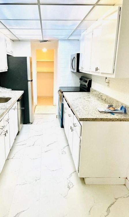 Winston Towers #MO-3 image #16