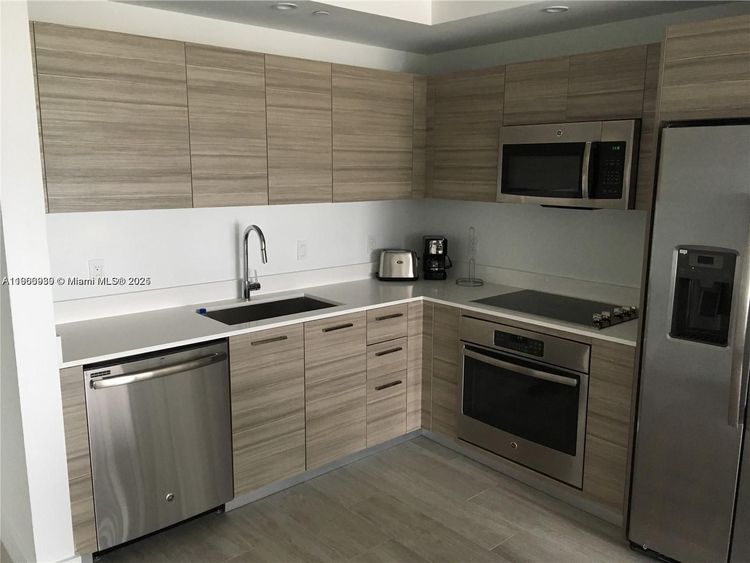 Hyde Midtown #3011 image #6