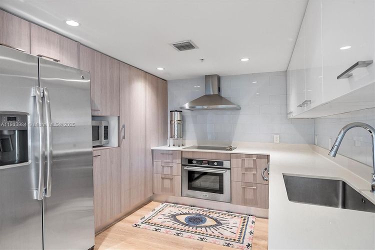 The Palms Residences #301 image #13