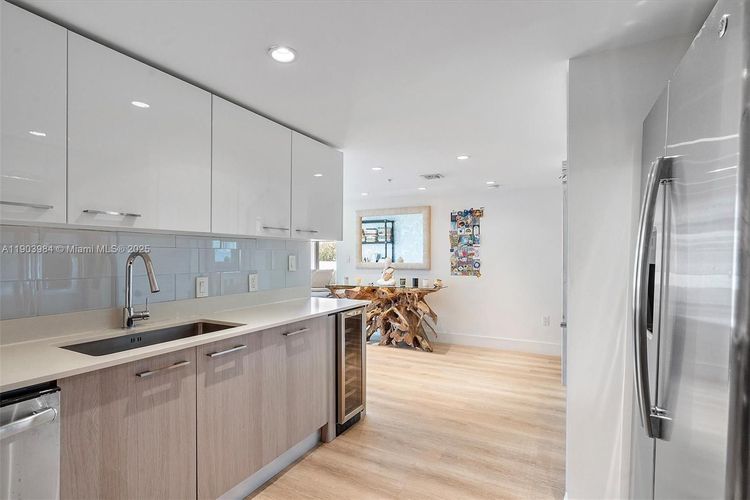 The Palms Residences #301 image #15