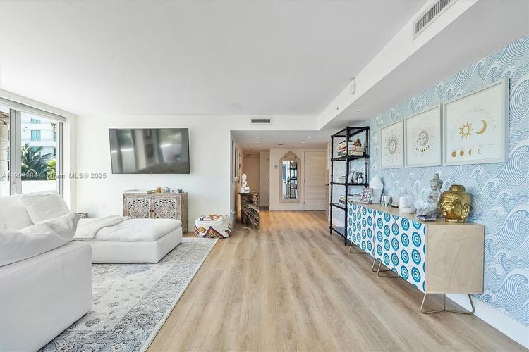 The Palms Residences #301 image #8