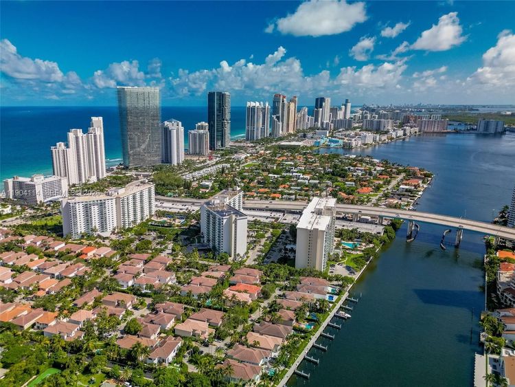 Oceanview #209 image #23