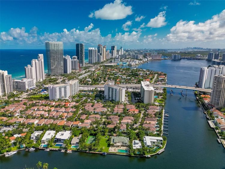 Oceanview #209 image #25