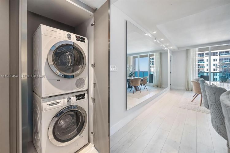 Roney Palace #1414/1415 image #19