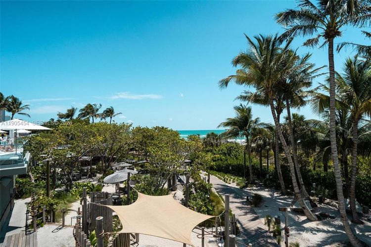 Roney Palace #1414/1415 image #32