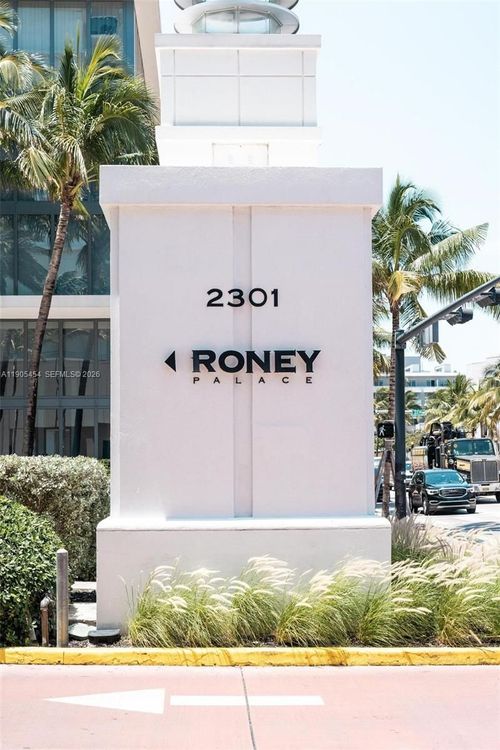 Roney Palace #1414/1415 image #40