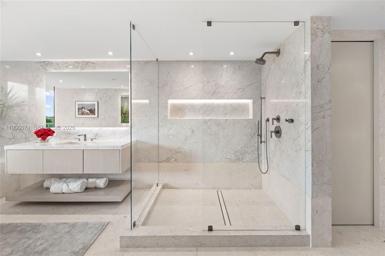 Porto Vita South Tower #704 image #18