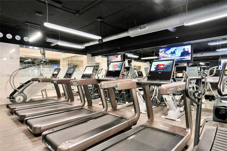 Porto Vita South Tower #704 image #33