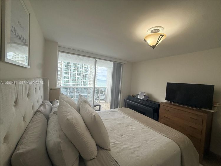 Sands Pointe #1502 image #13