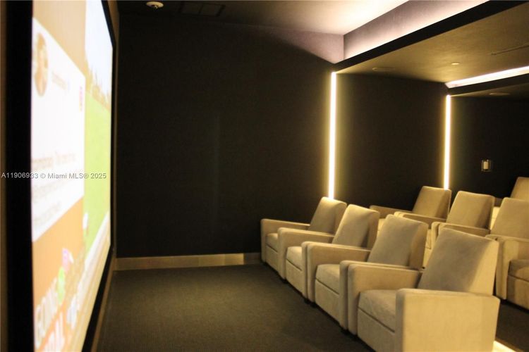 Porsche Design Tower #4804 image #14