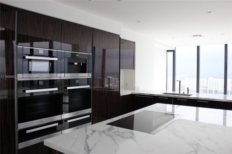 Porsche Design Tower #4804 image #35