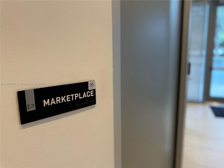 Paramount Miami Worldcenter #4811 image #21