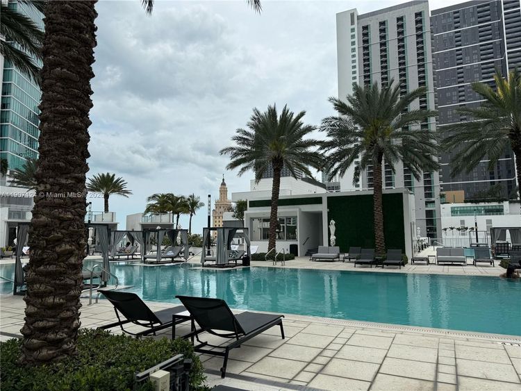 Paramount Miami Worldcenter #4811 image #22