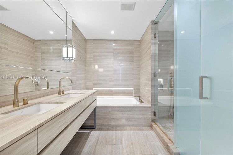 Residences by Armani Casa #804 image #14