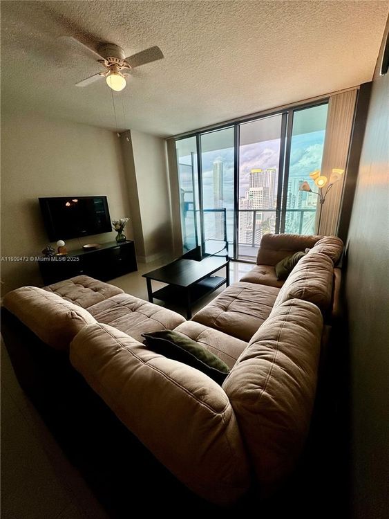 Axis #2811 image #13