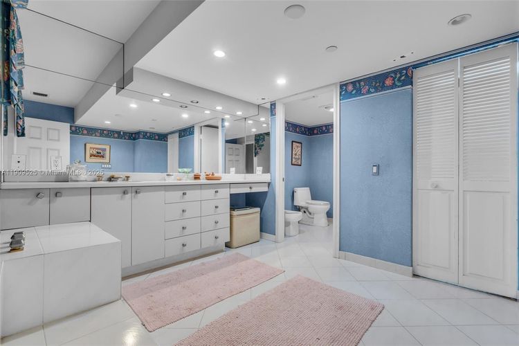 Key Colony III Emerald Bay #1226 image #16