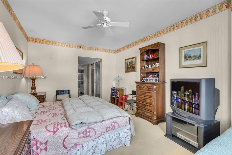 Key Colony III Emerald Bay #1226 image #23