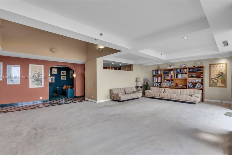 Key Colony III Emerald Bay #1226 image #6