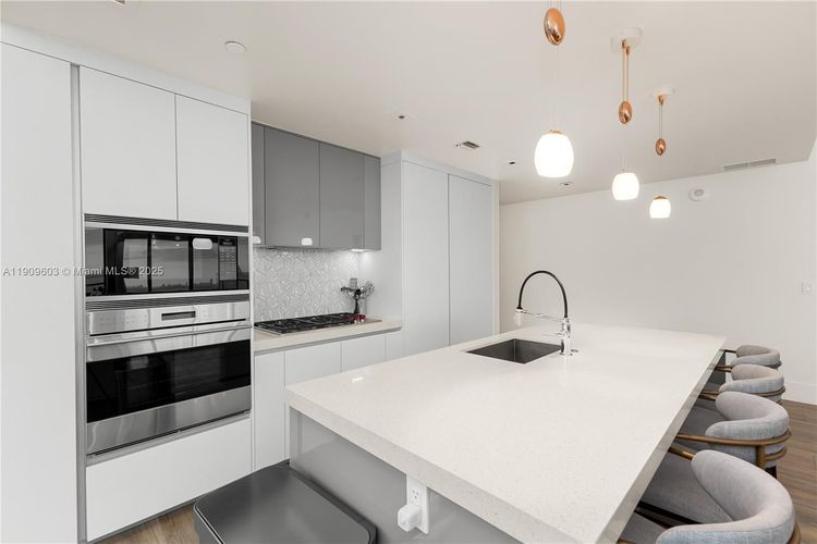 Elysee Miami #2101 image #26