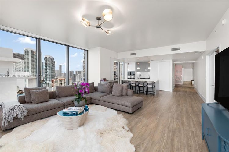 Elysee Miami #2101 image #9