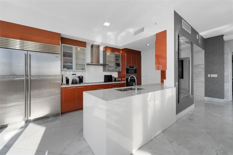 Bellini Williams Island #903 image #10