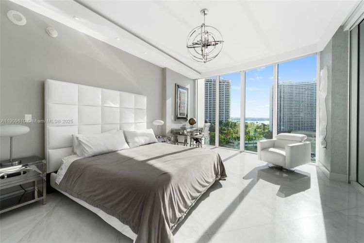 Bellini Williams Island #903 image #13