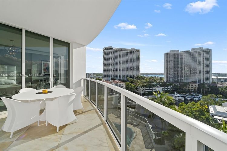 Bellini Williams Island #903 image #26