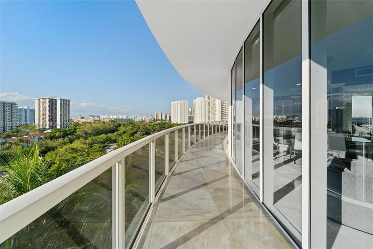 Bellini Williams Island #903 image #27