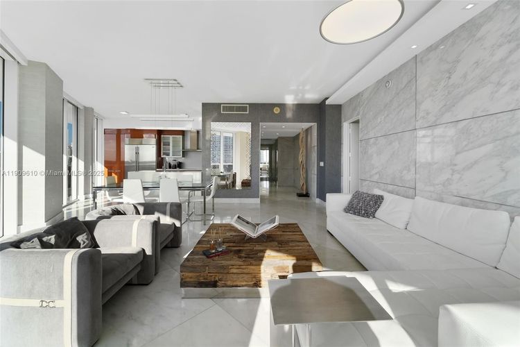 Bellini Williams Island #903 image #7