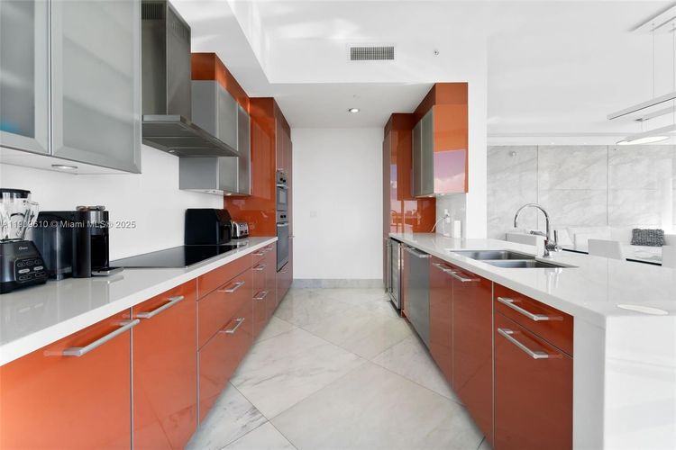 Bellini Williams Island #903 image #8