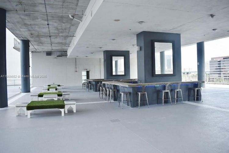 Neo Vertika #2325 image #20