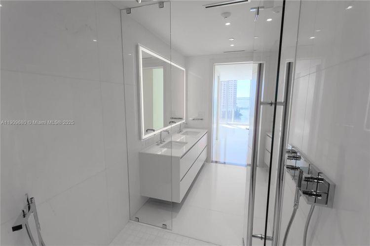 Aston Martin Residences #1003 image #18
